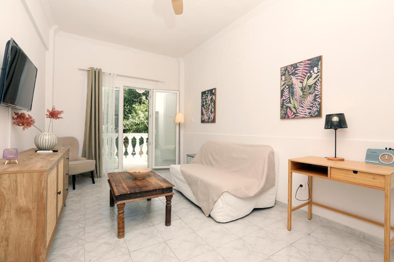 Terranova -rose Apartment Ipsos